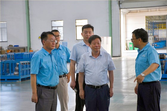 中機(jī)企協(xié)常務(wù)副會(huì)長(zhǎng)楊一平來皖南電機(jī)調(diào)研指導(dǎo)